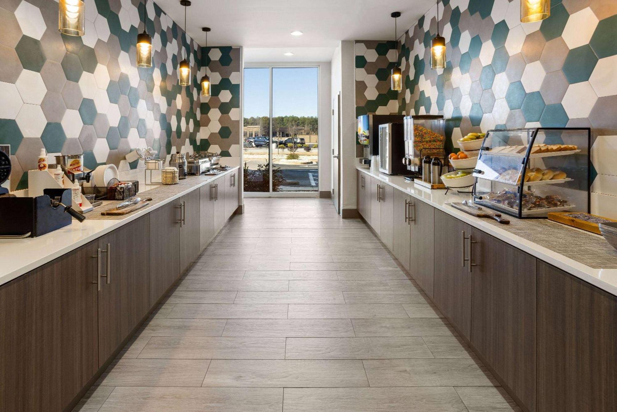 La Quinta Inn & Suites By Wyndham Locust Grove Ngoại thất bức ảnh