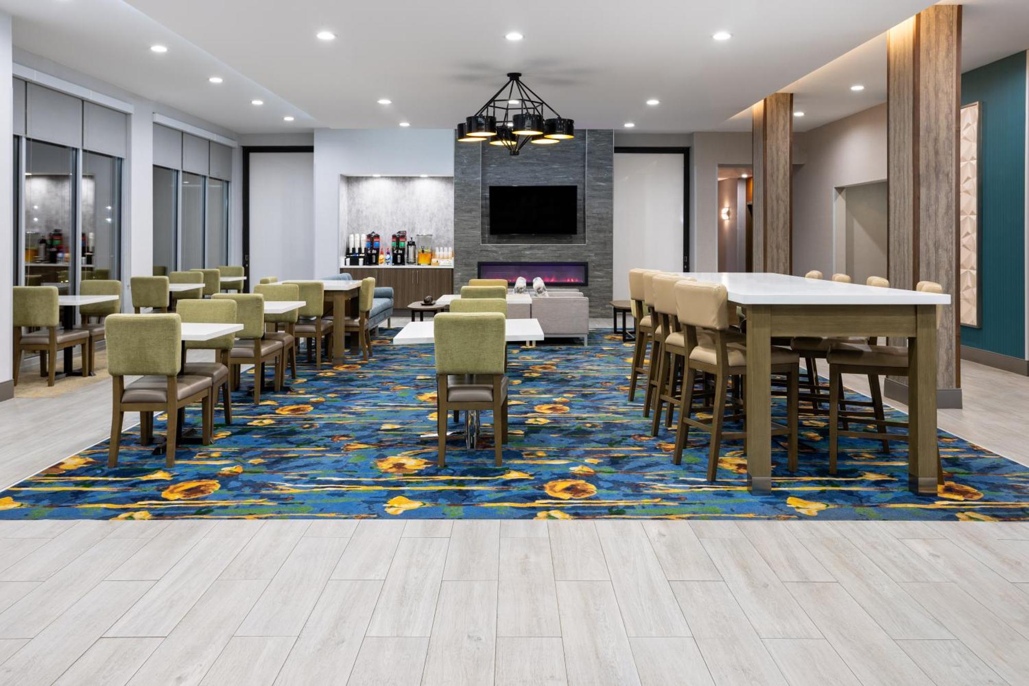 La Quinta Inn & Suites By Wyndham Locust Grove Ngoại thất bức ảnh